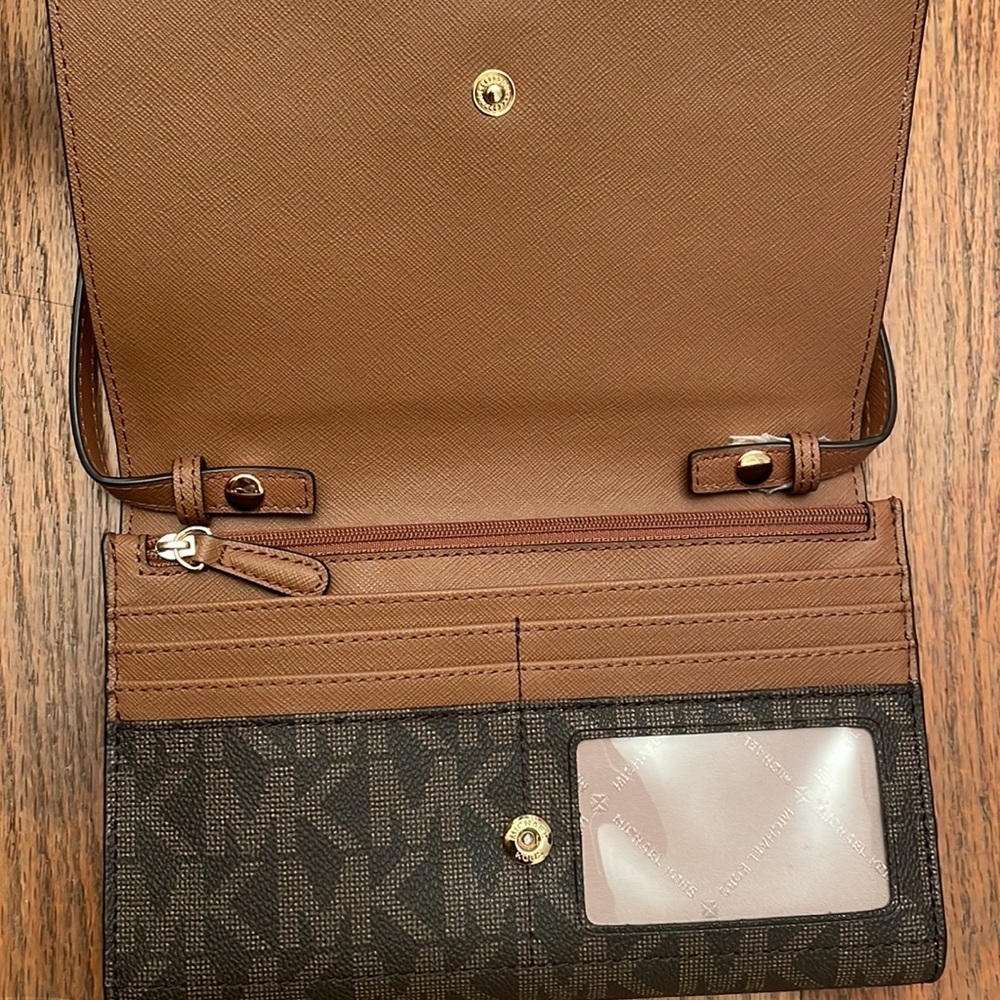 NWOT Michael Kors Crossbody Clutch Brown - Picture 4 of 5
